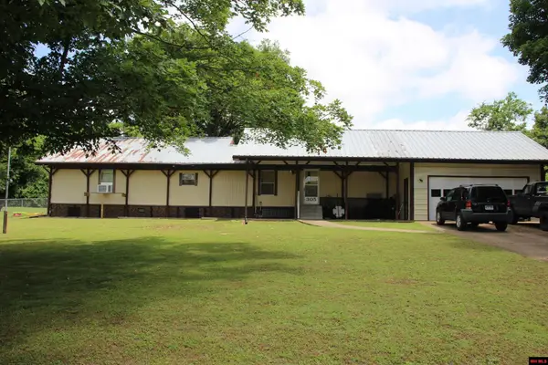 305 S 6TH STREET, Flippin, AR 72634