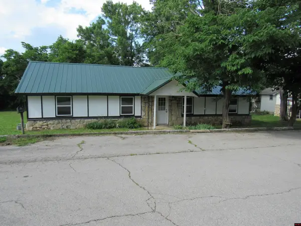 104 W SOUTH STREET, Flippin, AR 72634