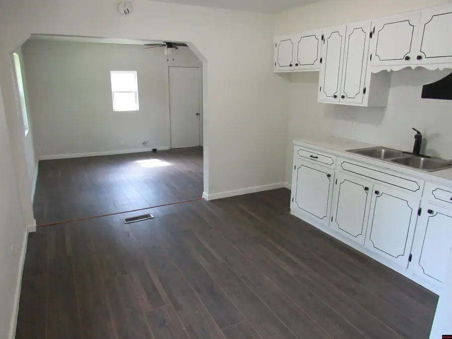 104 W SOUTH STREET, Flippin, AR 72634 - #3
