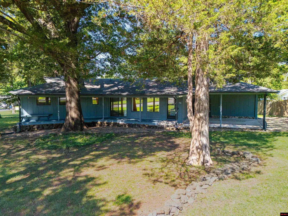 208 S KINGSWOOD DRIVE, Mountain Home, AR 72653 - #1