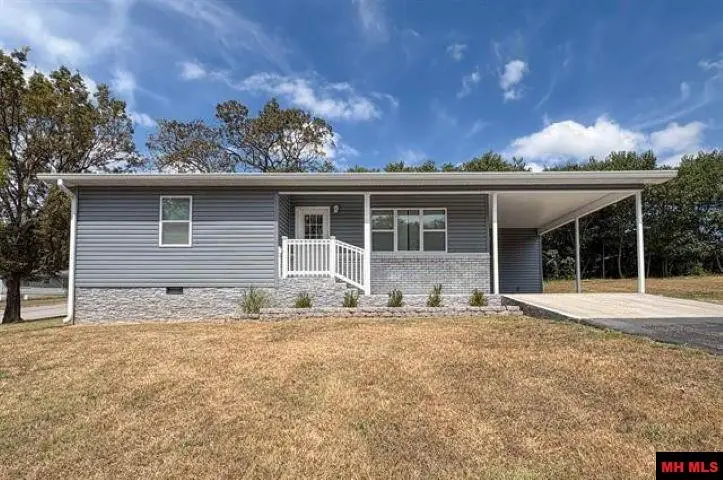 102 E 5TH STREET, Yellville, AR 72687 - #1