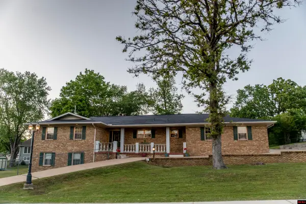 835 E 1ST STREET, Mountain Home, AR 72653