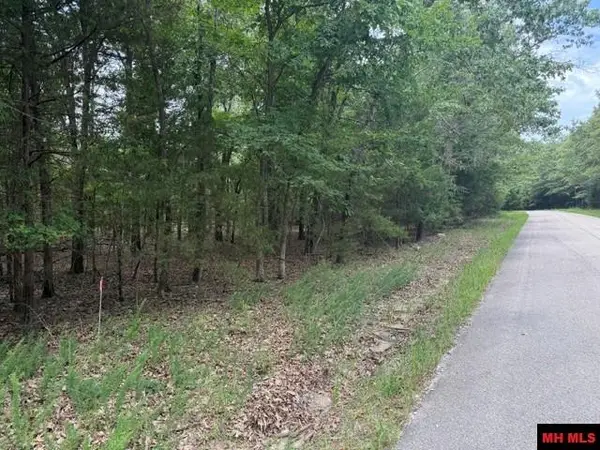 319 CR 472, Clarkridge, AR 72623