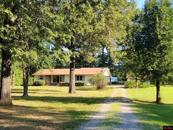 1294 CR 604, Mountain Home, AR 72653