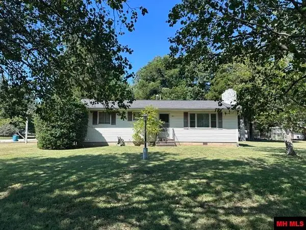 309 BROADWAY, Bull Shoals, AR 72619