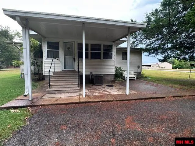 309 BROADWAY, Bull Shoals, AR 72619 - #2