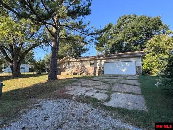 37 SPRING LAKE DRIVE, Mountain Home, AR 72653