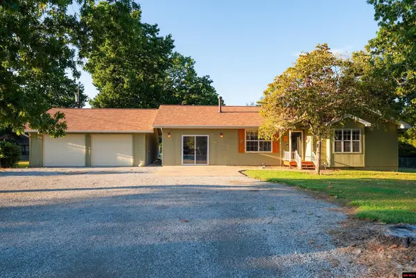 108 LAKE FOREST CIRCLE, Bull Shoals, AR 72619