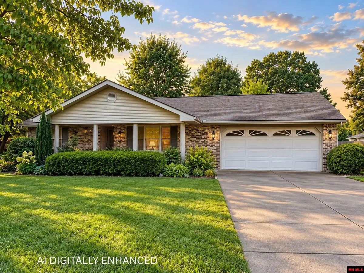 1718 HONEYSUCKLE, Mountain Home, AR 72653 - #1