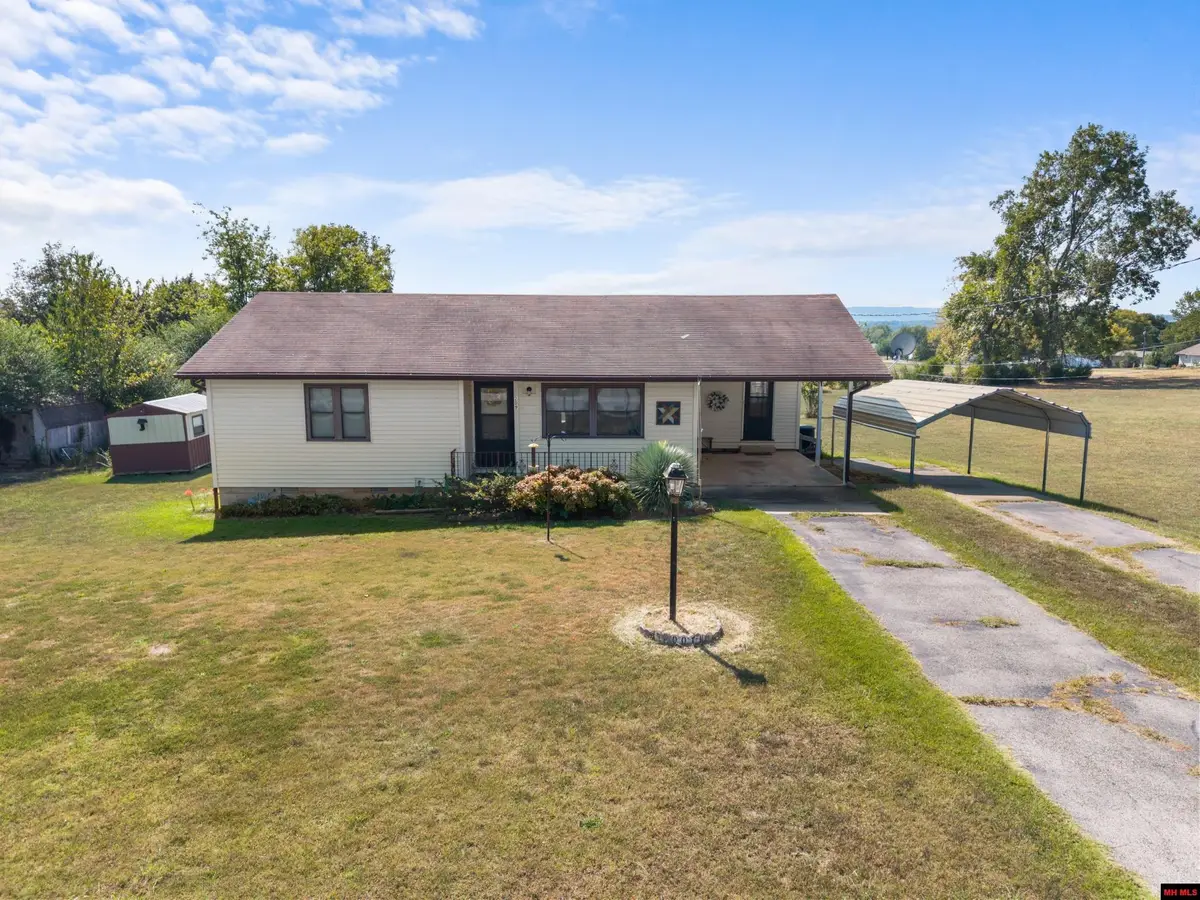 209 E SANFORD STREET, Gassville, AR 72635 - #1