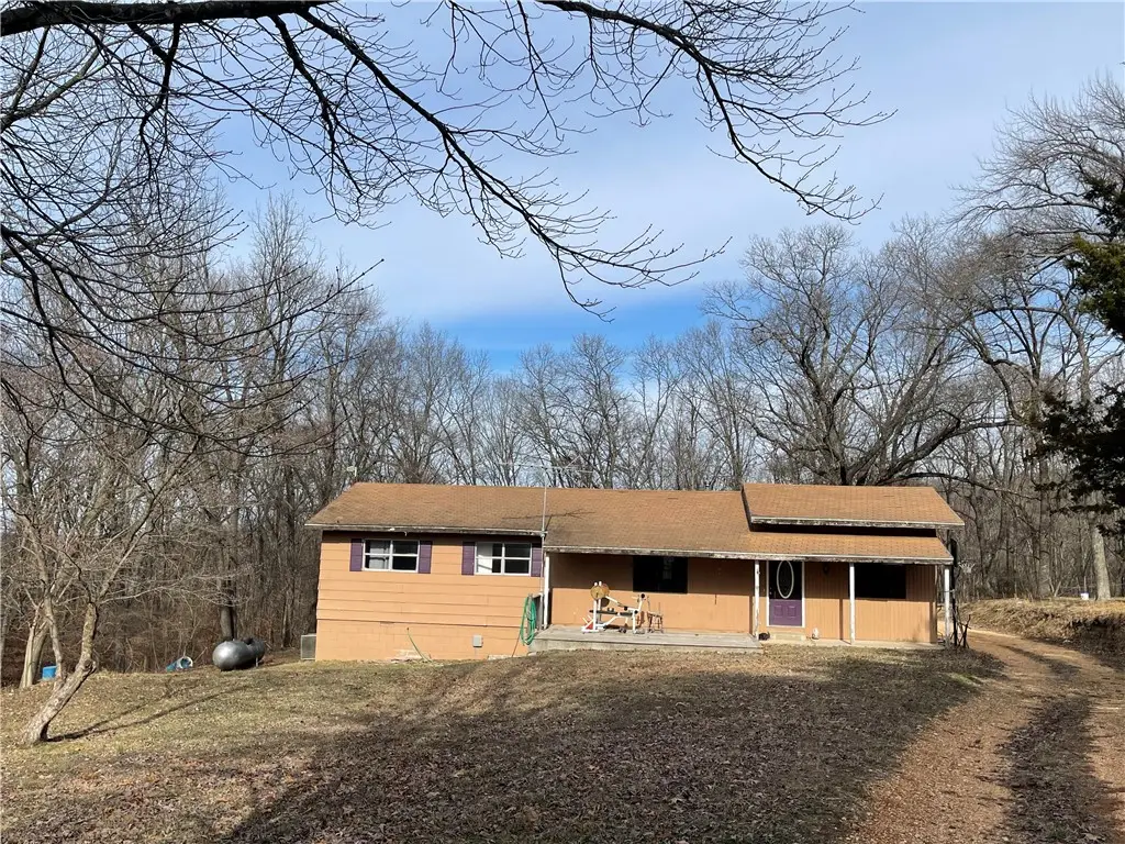 1356 Farm Road 2272, Washburn, MO 65772 - Image #1