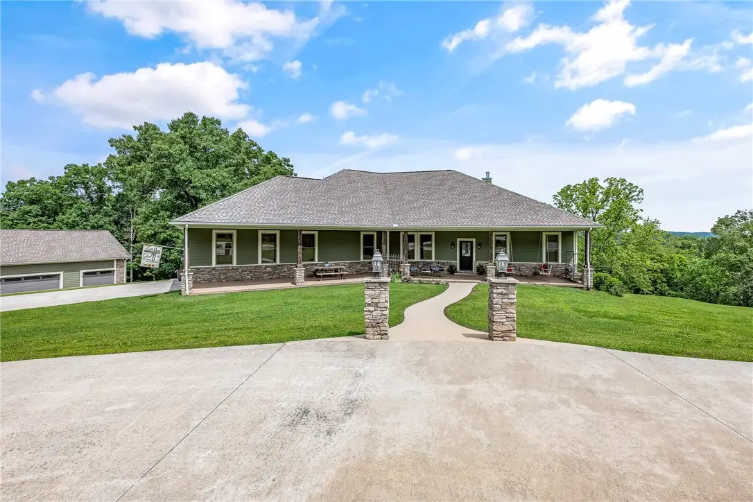 17530 Ellis Crossing Road, Garfield, AR 72732 - Image #1