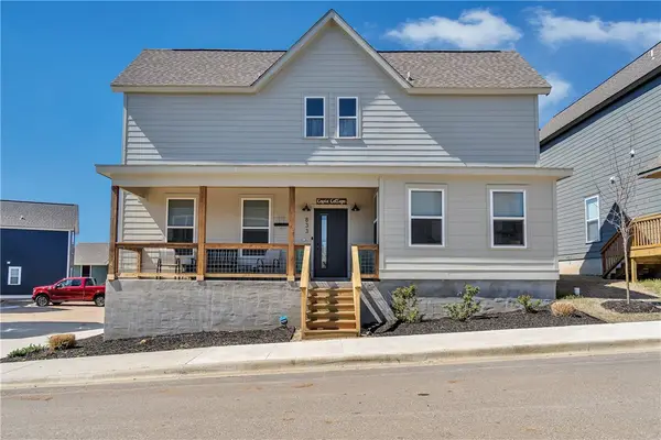 833 One Mile Road, Fayetteville, AR 72704