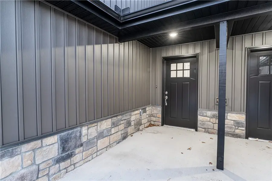 503 Arkansas Street, Gentry, AR 72734 - Image #3