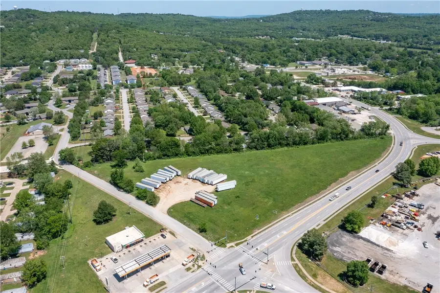 E 15th St & Curtis Avenue, Fayetteville, AR 72701 - Image #2