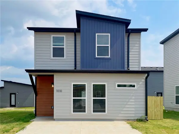 1010 Indiana Avenue, Bentonville, AR 72713