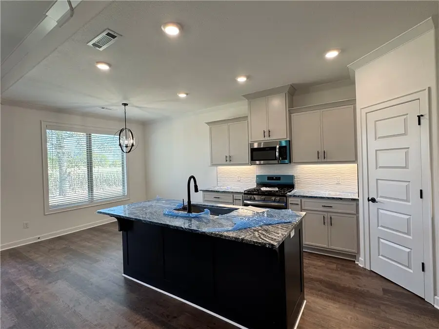 1504 W Christman Street, Pea Ridge, AR 72751 - Image #3