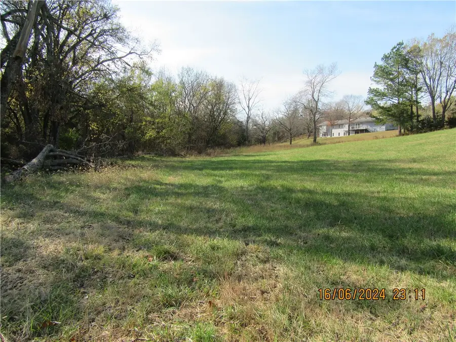 306 College Street, Huntsville, AR 72740 - Image #3