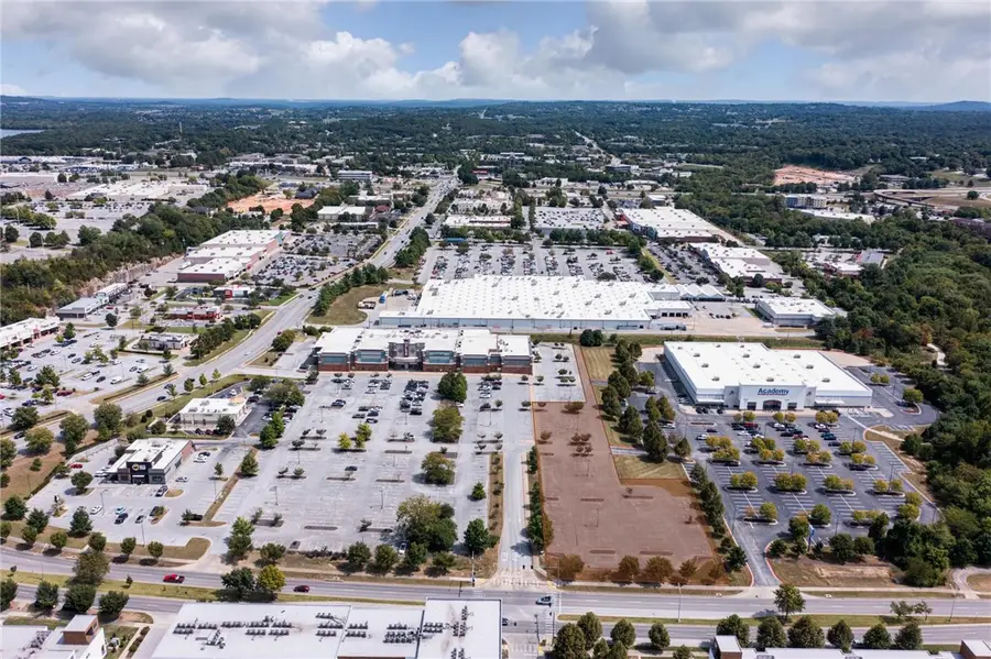 3956 Steele Boulevard, Fayetteville, AR 72703 - Image #3