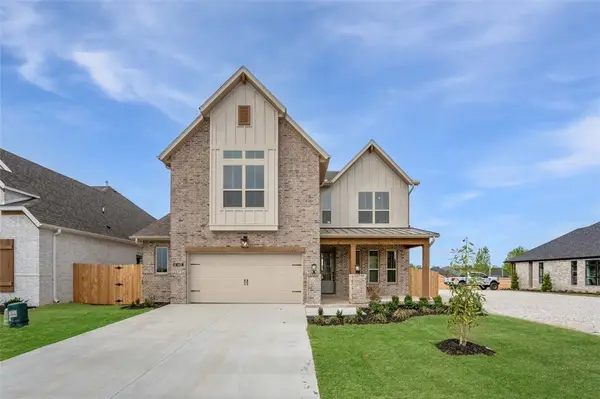 445 Fox Trail, Elm Springs, AR 72762