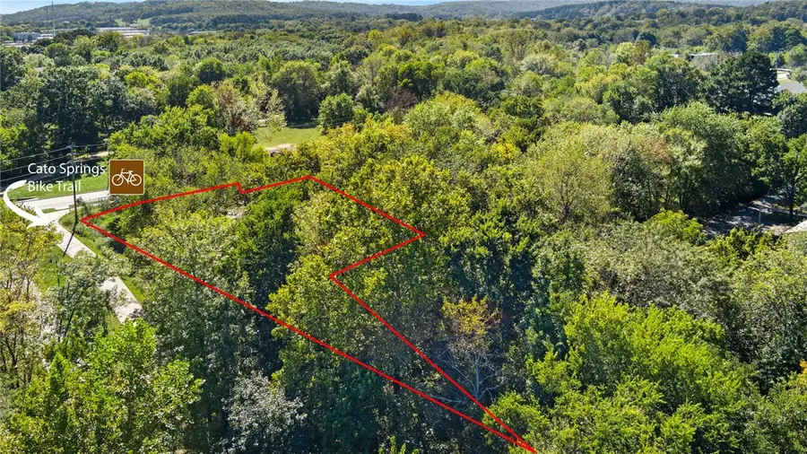 956 W Cato Springs Road, Fayetteville, AR 72701 - #3