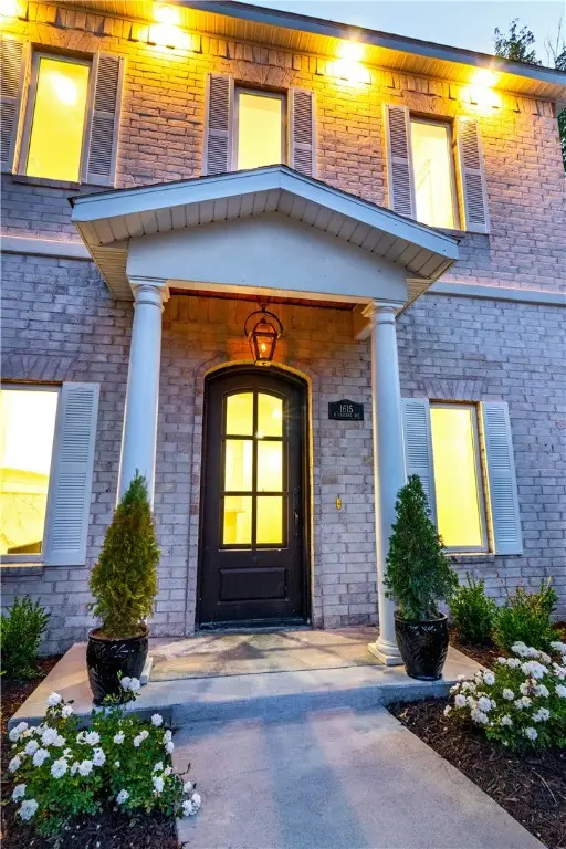 1615 N Garland Avenue, Fayetteville, AR 72703 - Image #2