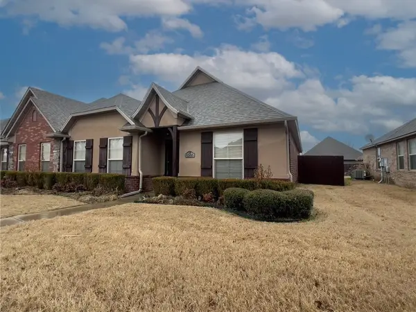 3200 Stonepoint Avenue, Bentonville, AR 72713