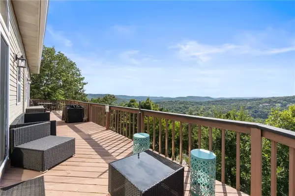 26 Stateline Drive, Holiday Island, AR 72631