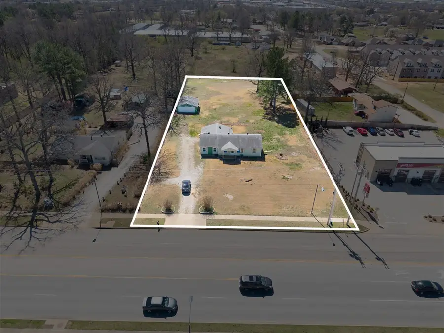 5119 Elm Springs Road, Springdale, AR 72762 - #3