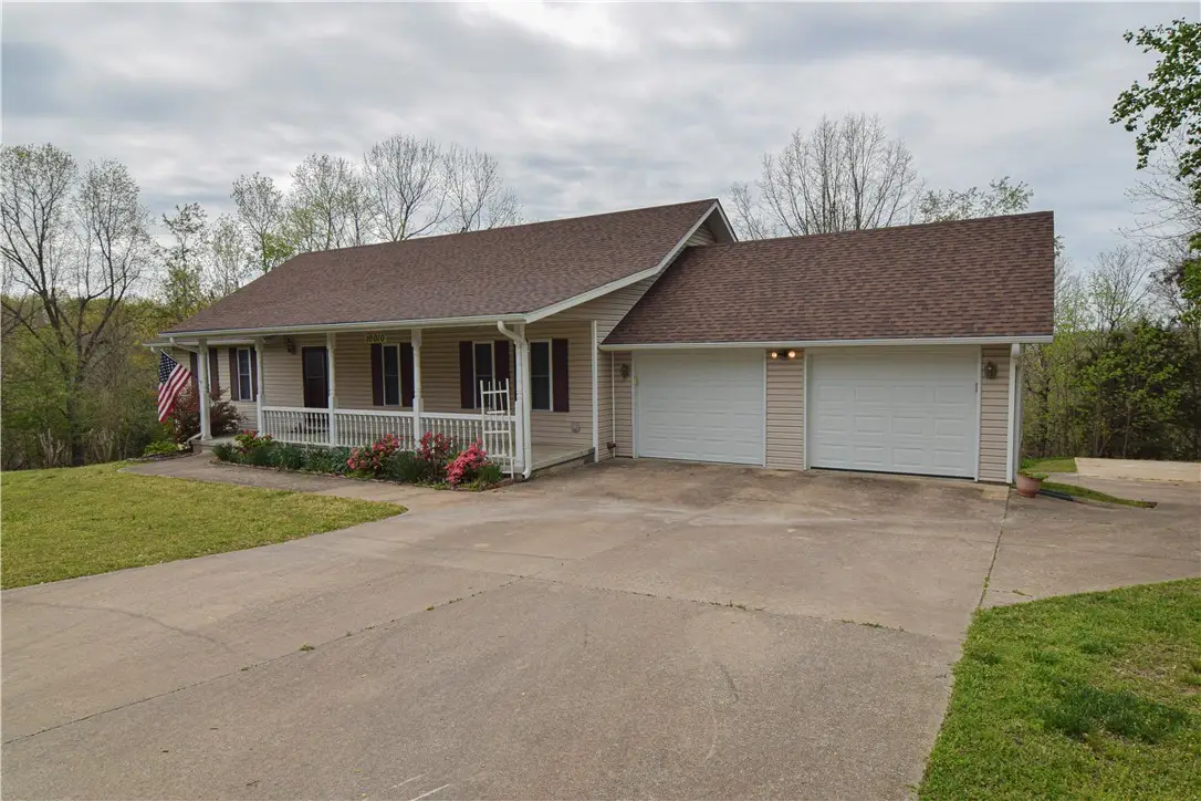10010 Bobwhite Circle, Rogers, AR 72758 - Image #1