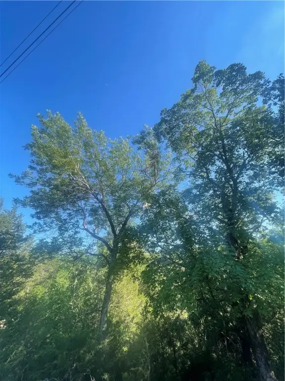 000 Bandy Drive, Holiday Island, AR 72631