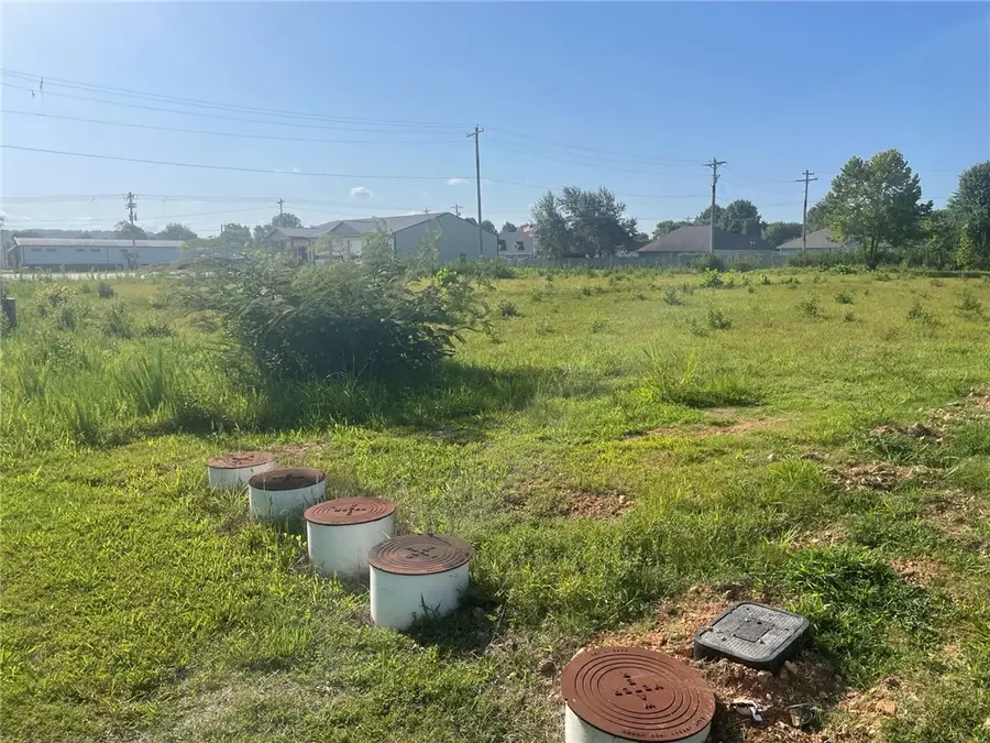 2117 N Center Street, Fayetteville, AR 72701 - #2