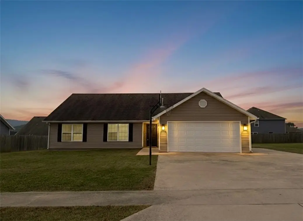 1461 General Parson Drive, Prairie Grove, AR 72753 - Image #1