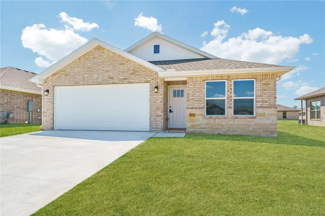 1713 Edwards Street, Pea Ridge, AR 72751 - Image #1