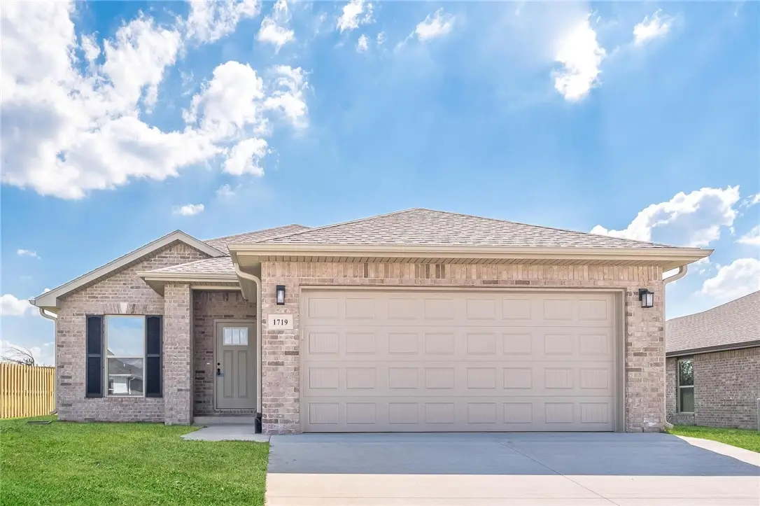 1719 Farmer Street, Pea Ridge, AR 72751 - Image #1