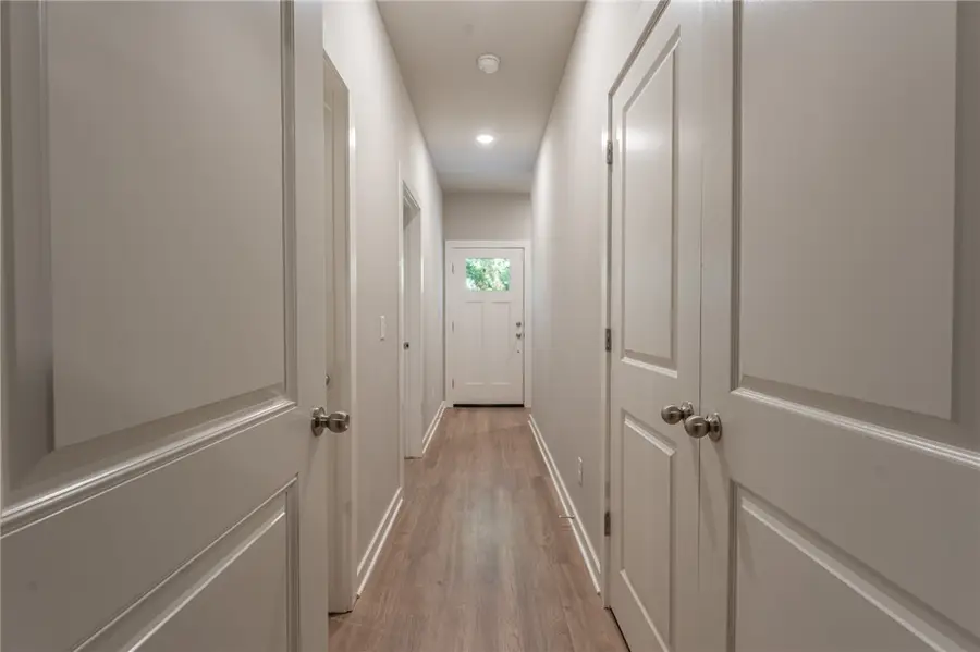 1323 S Van Buren Avenue, Fayetteville, AR 72701 - Image #2