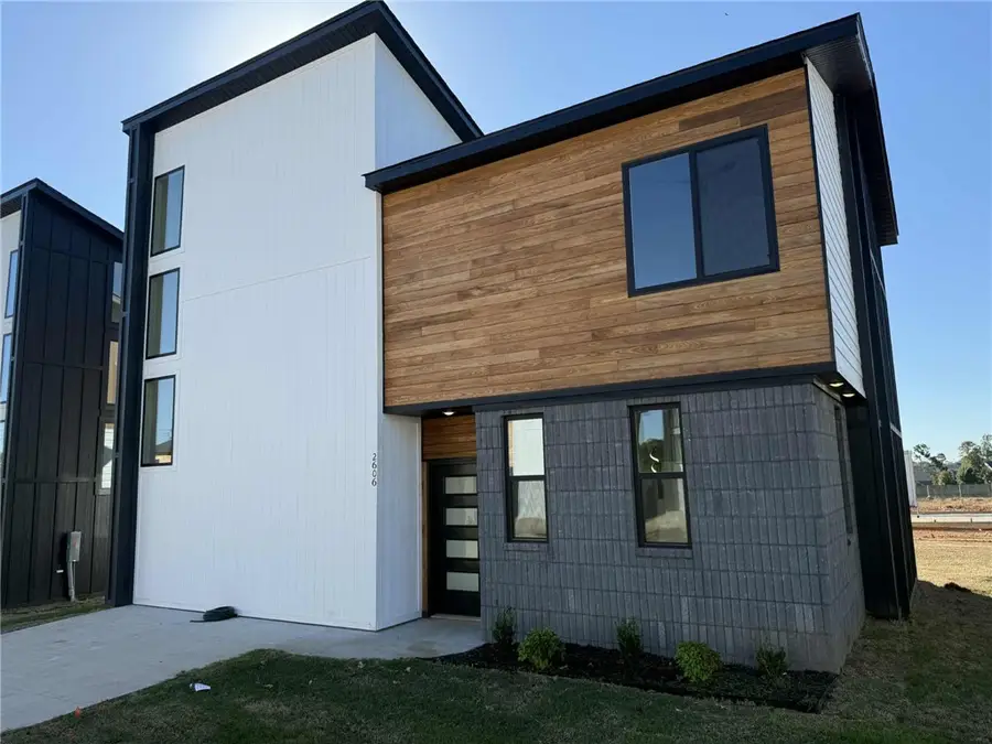 2606 W Bonnie Lane, Rogers, AR 72758 - Image #2