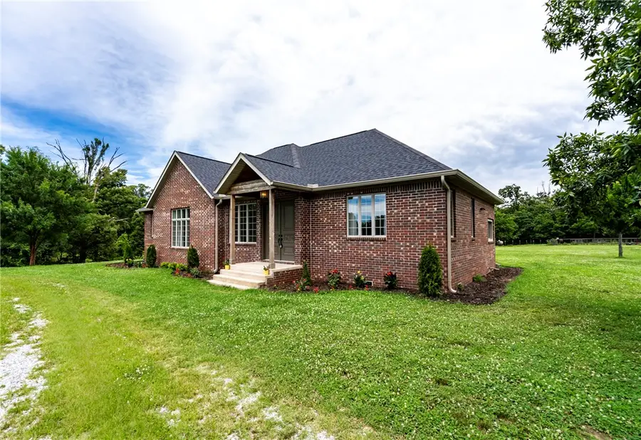 15071 Crossover Road, Gravette, AR 72736 - Image #2