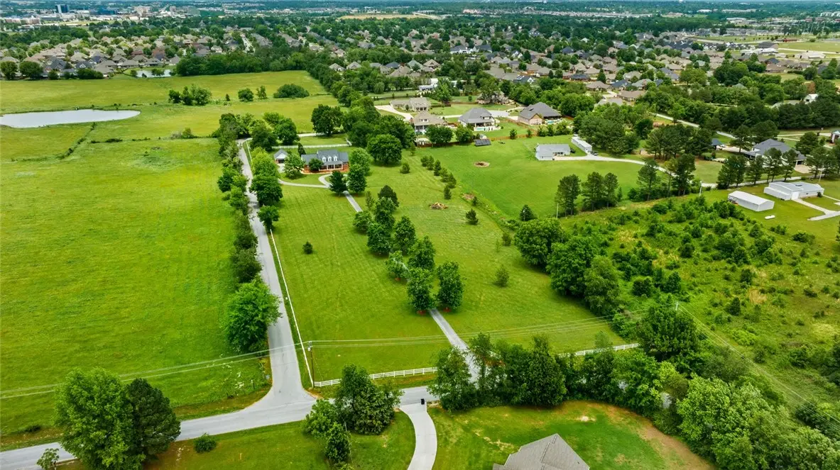 4587 Garrett Road, Rogers, AR 72758 - Image #1