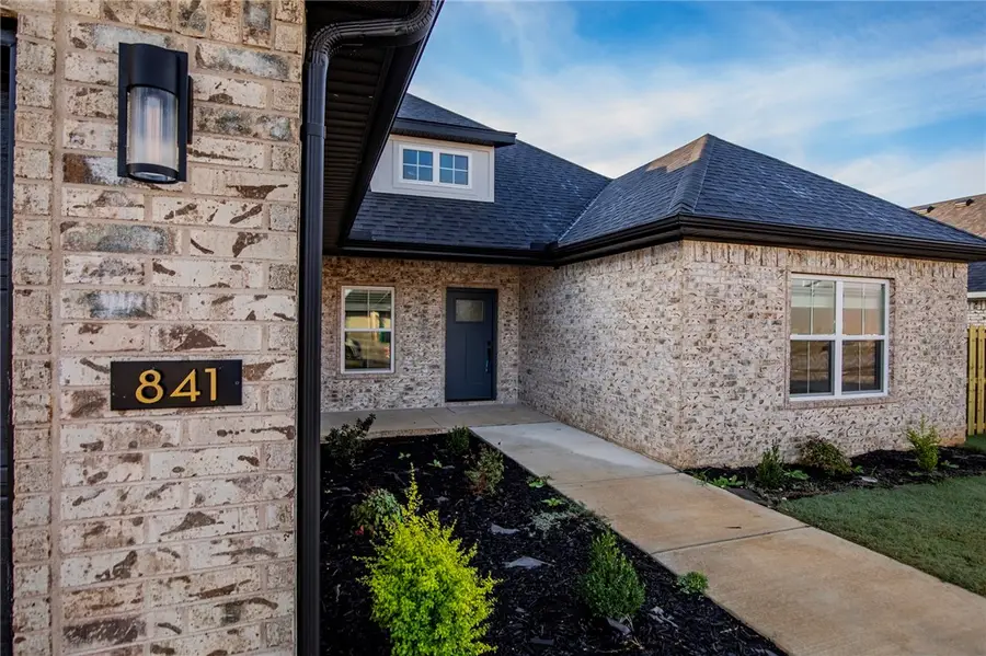 841 Bellagiola Avenue, Tontitown, AR 72762 - #2