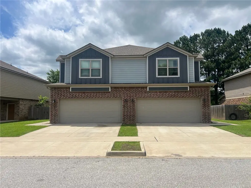 1211/1213 N Sicily Lane, Fayetteville, AR 72704 - Image #1