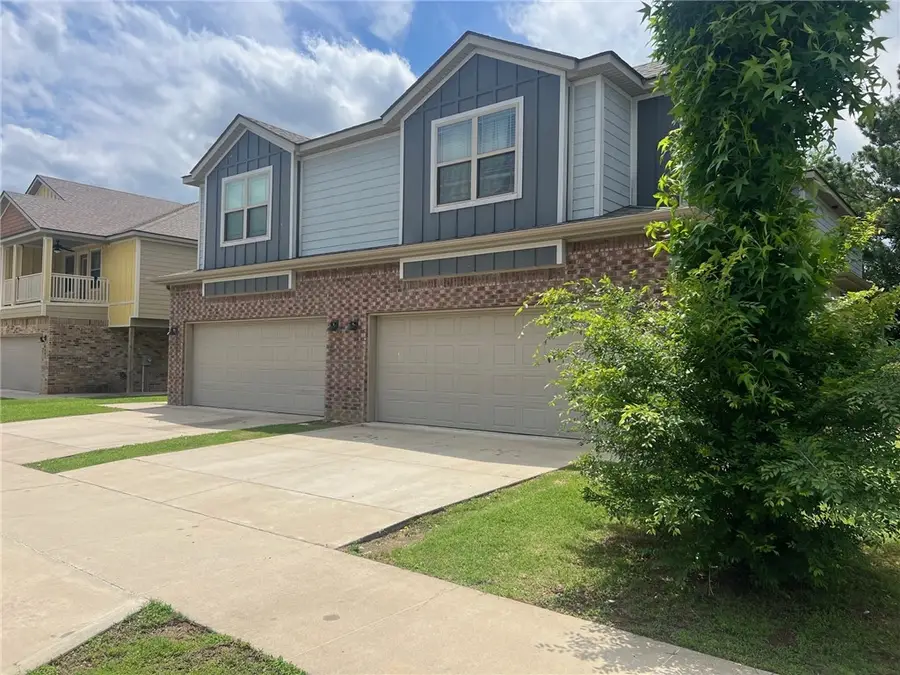 1211/1213 N Sicily Lane, Fayetteville, AR 72704 - Image #2