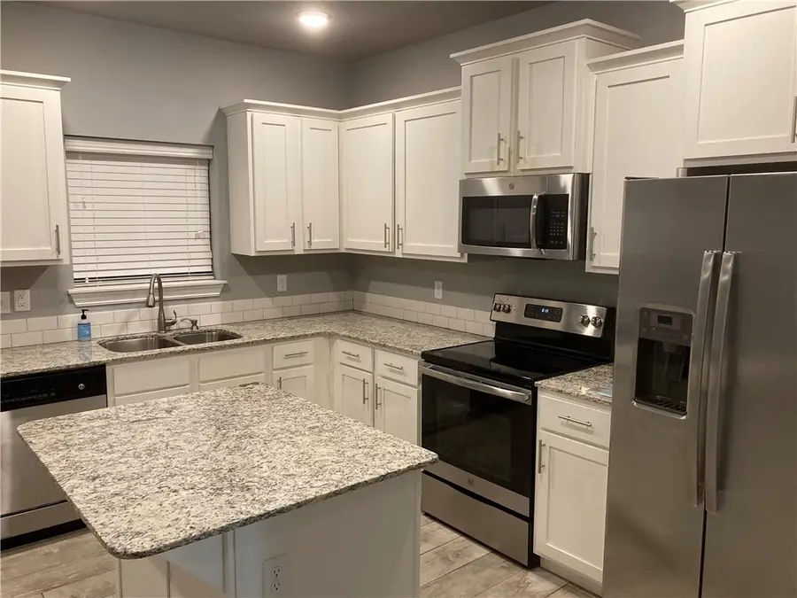 1211/1213 N Sicily Lane, Fayetteville, AR 72704 - Image #3