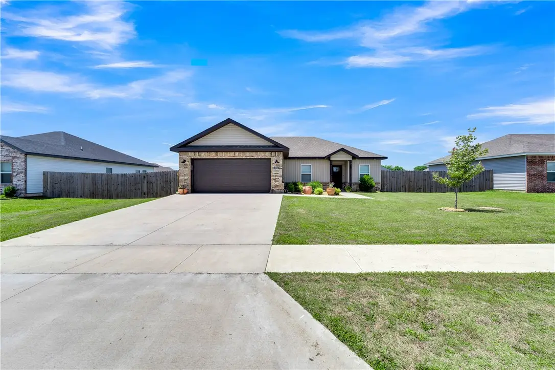 369 N Wyandotte Street, Farmington, AR 72730 - Image #1