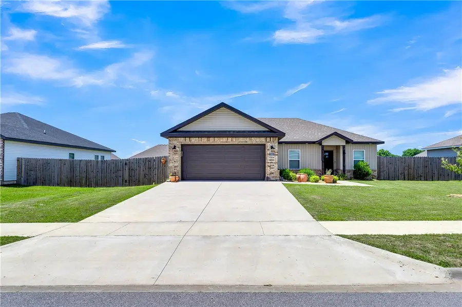 369 N Wyandotte Street, Farmington, AR 72730 - Image #2