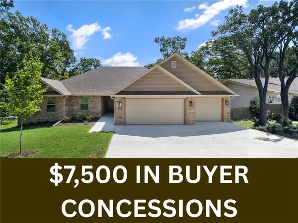 17 Hollow Way, Bella Vista, AR 72715