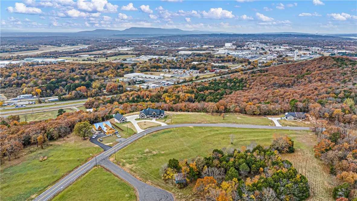 370 Apple Lane, Russellville, AR 72802 - Image #1