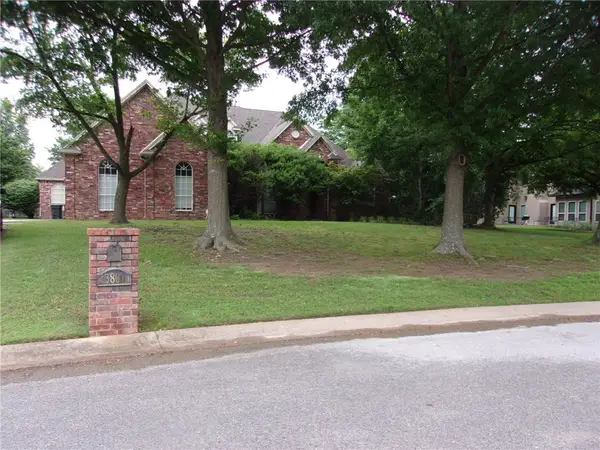 3800 Tanglewood Drive, Springdale, AR 72764