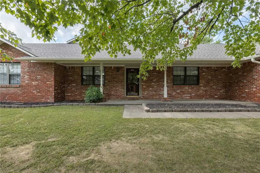 1719 Ridgeview Drive, Springdale, AR 72762 - Image #2
