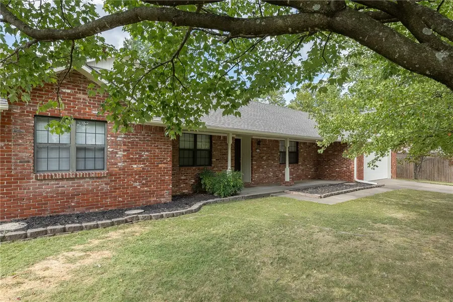 1719 Ridgeview Drive, Springdale, AR 72762 - Image #3